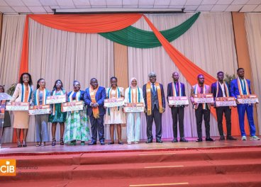 Remise de chèques aux Lauréats du Prix Alassane Ouattara du jeune entrepreneur  / Édition 2025